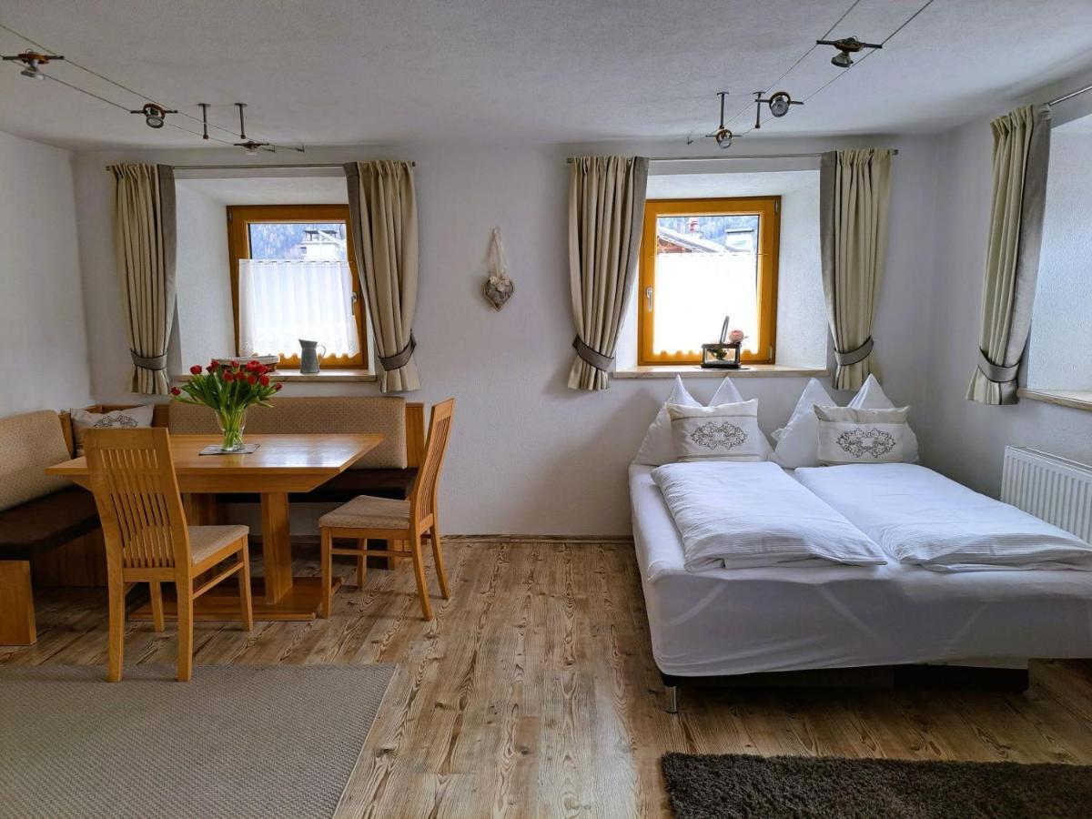 Apartment Edith Telfes im Stubai Exteriör bild